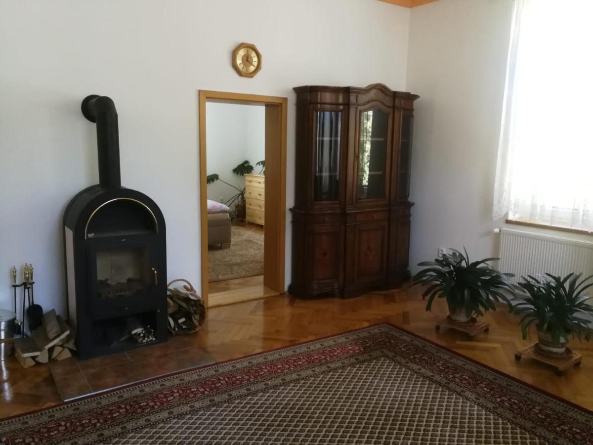 Apartman Kraslice Экстерьер фото