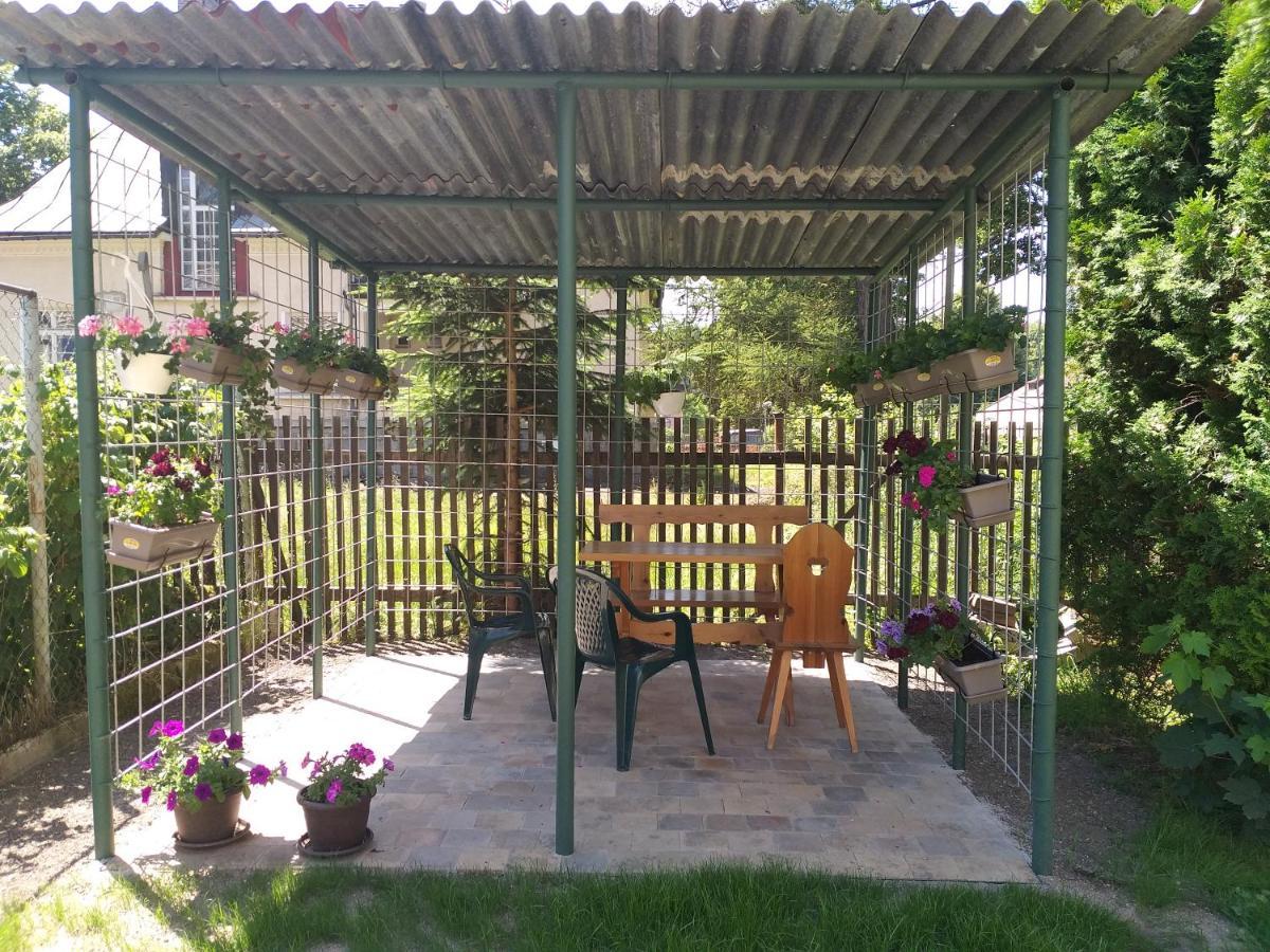 Apartman Kraslice Экстерьер фото