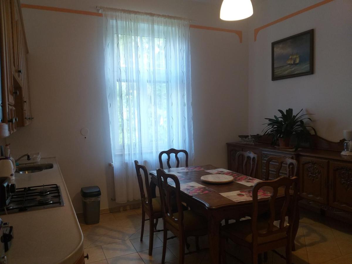 Apartman Kraslice Экстерьер фото