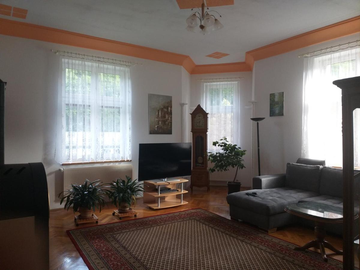 Apartman Kraslice Экстерьер фото